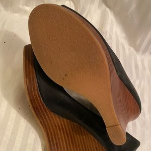 Steve Madden Shoes - ‼️$20, unworn Steve Madden peep toe wedges Steve Madden Shoes - ‼️$20, unworn Steve Madden peep toe wedges